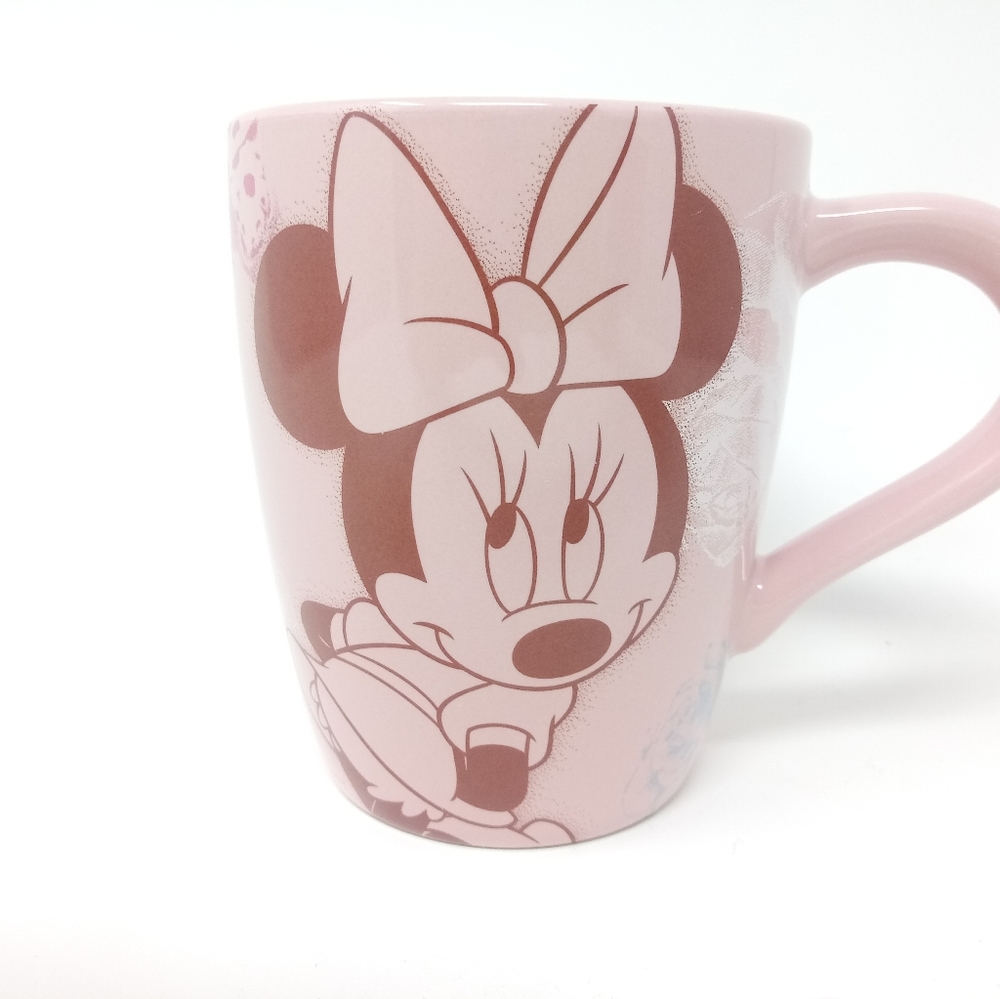 Disney store minnie mouse exclusive coffee mug